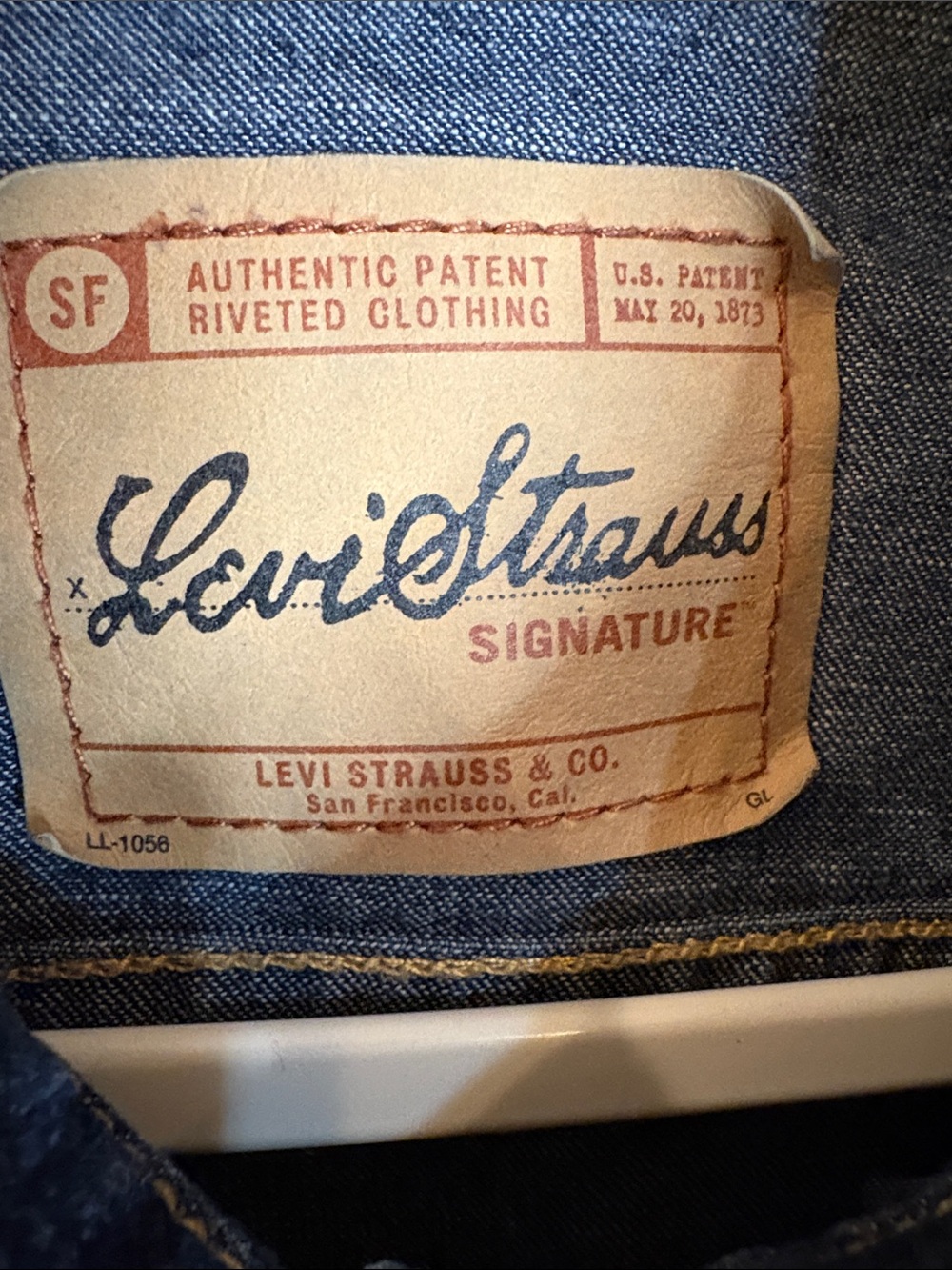 EUC Levi's Cotton Blend Classic Denim Jacket